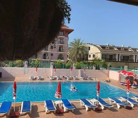 Club Chicago Hotel 3*