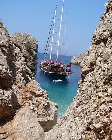 Club Chicago Hotel 3*