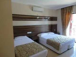 Club Chicago Hotell 3*