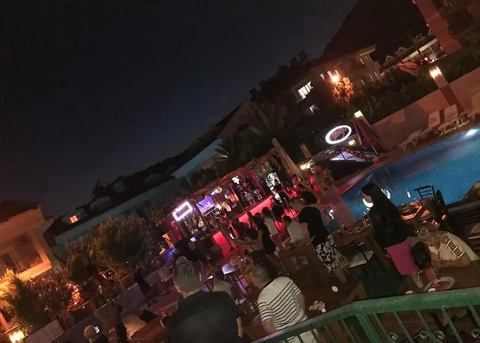 Club Chicago マルマリス